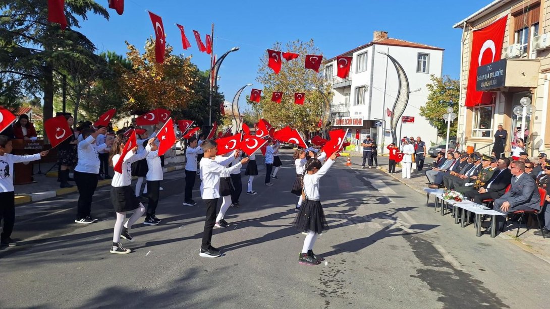 29 Ekim Cumhuriyet Bayramı İlçemizde Büyük Bir Coşkuyla Kutlandı.